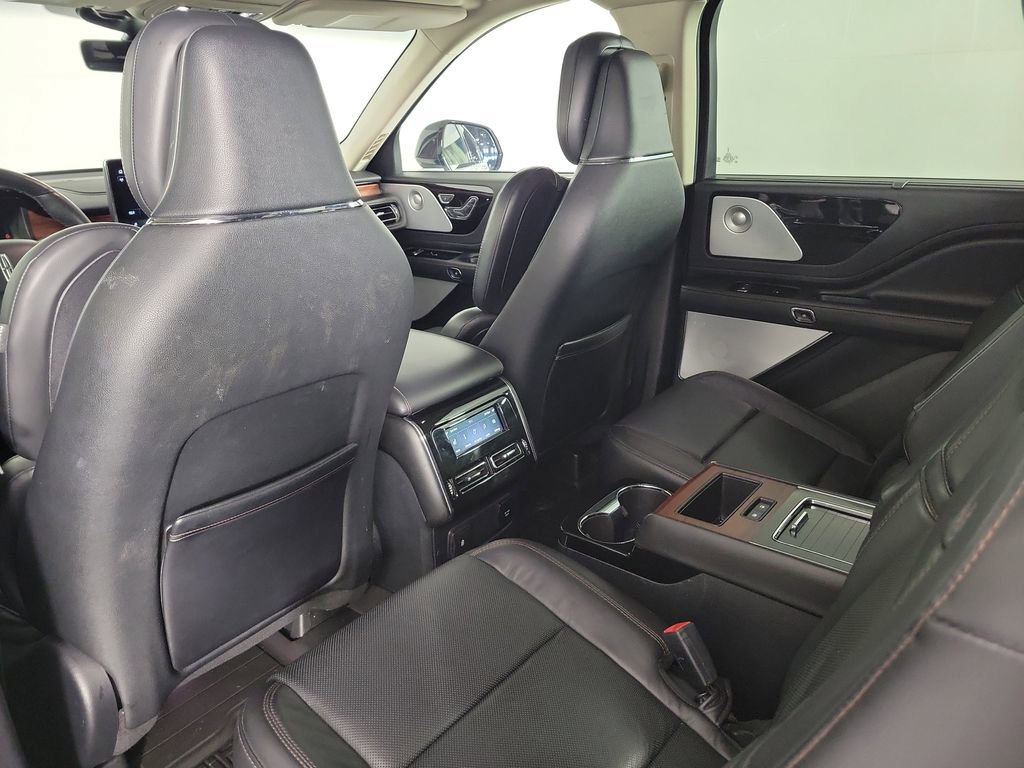 Used 2021 Lincoln Aviator Reserve w/ Equipment Group 202A AWD/4WD image 11