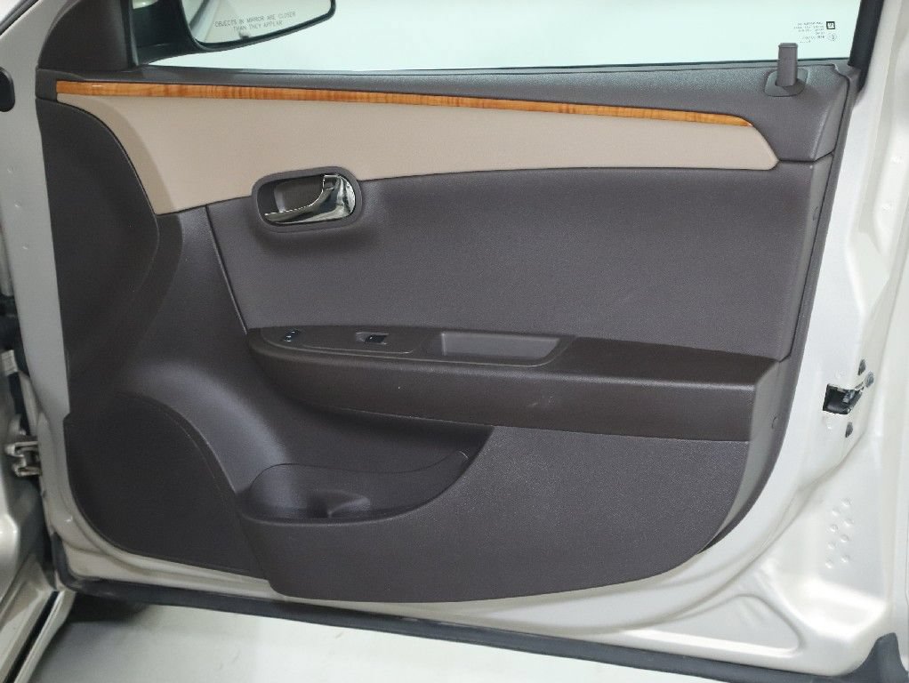 Used 2009 Chevrolet Malibu LT w/ HFV6 Engine Package FWD image 30