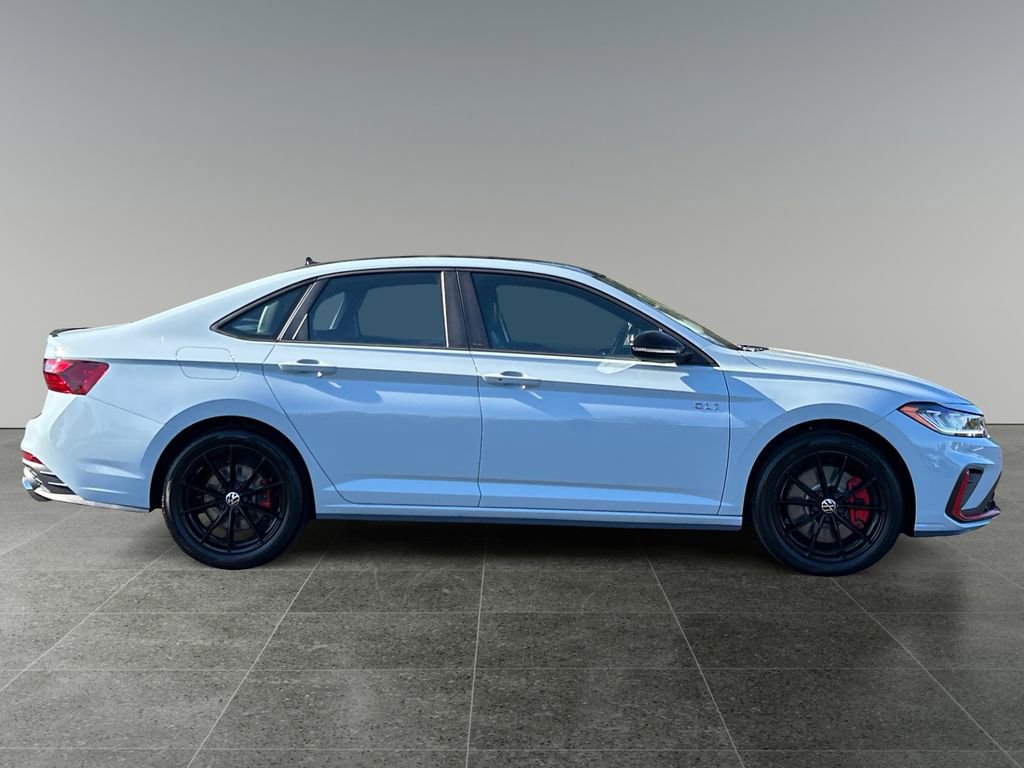 Used 2026 Volkswagen Jetta GLI Autobahn FWD image 10