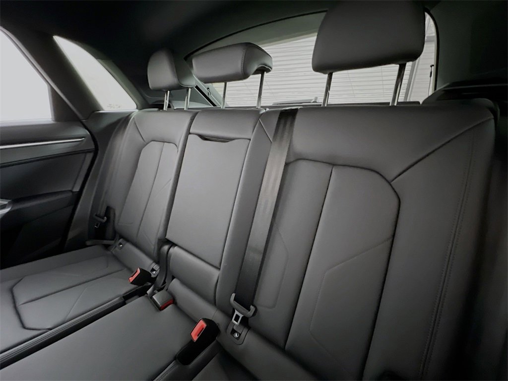 New 2025 Audi Q3 2.0T Premium image 20
