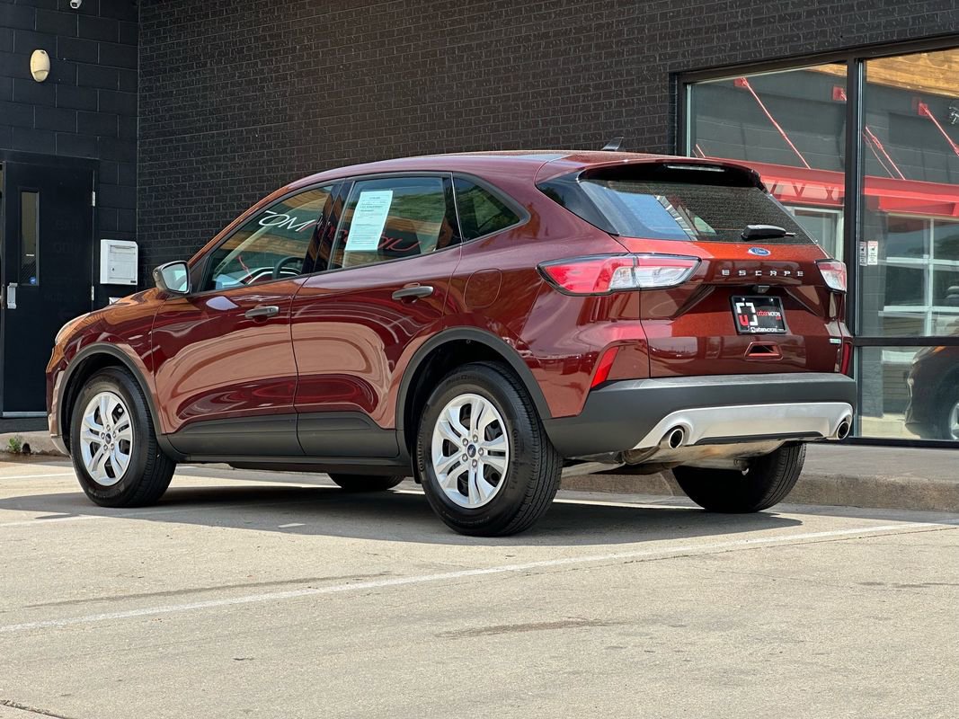 Used 2021 Ford Escape S image 3