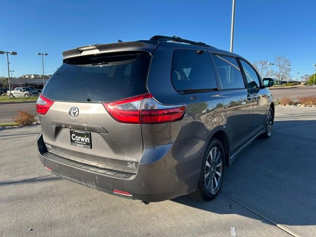 Used 2020 Toyota Sienna XLE w/ XLE Navigation Package AWD/4WD image 8