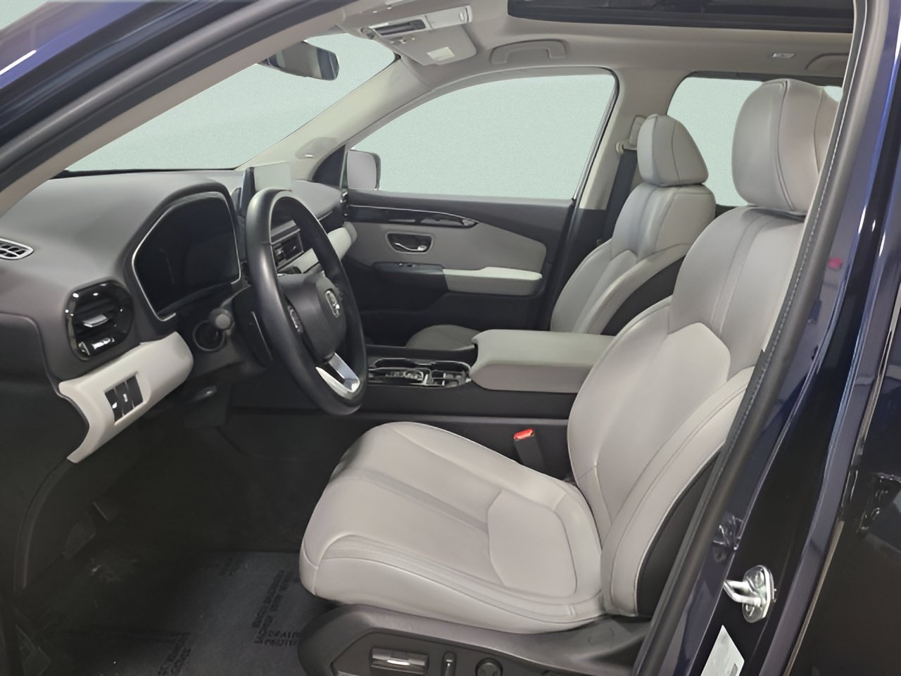 Used 2024 Honda Pilot Touring image 19