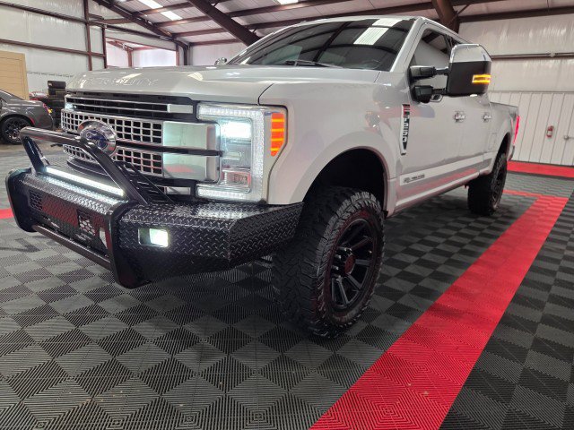 Used 2017 Ford F250 Platinum w/ Platinum Ultimate Package AWD/4WD image 21