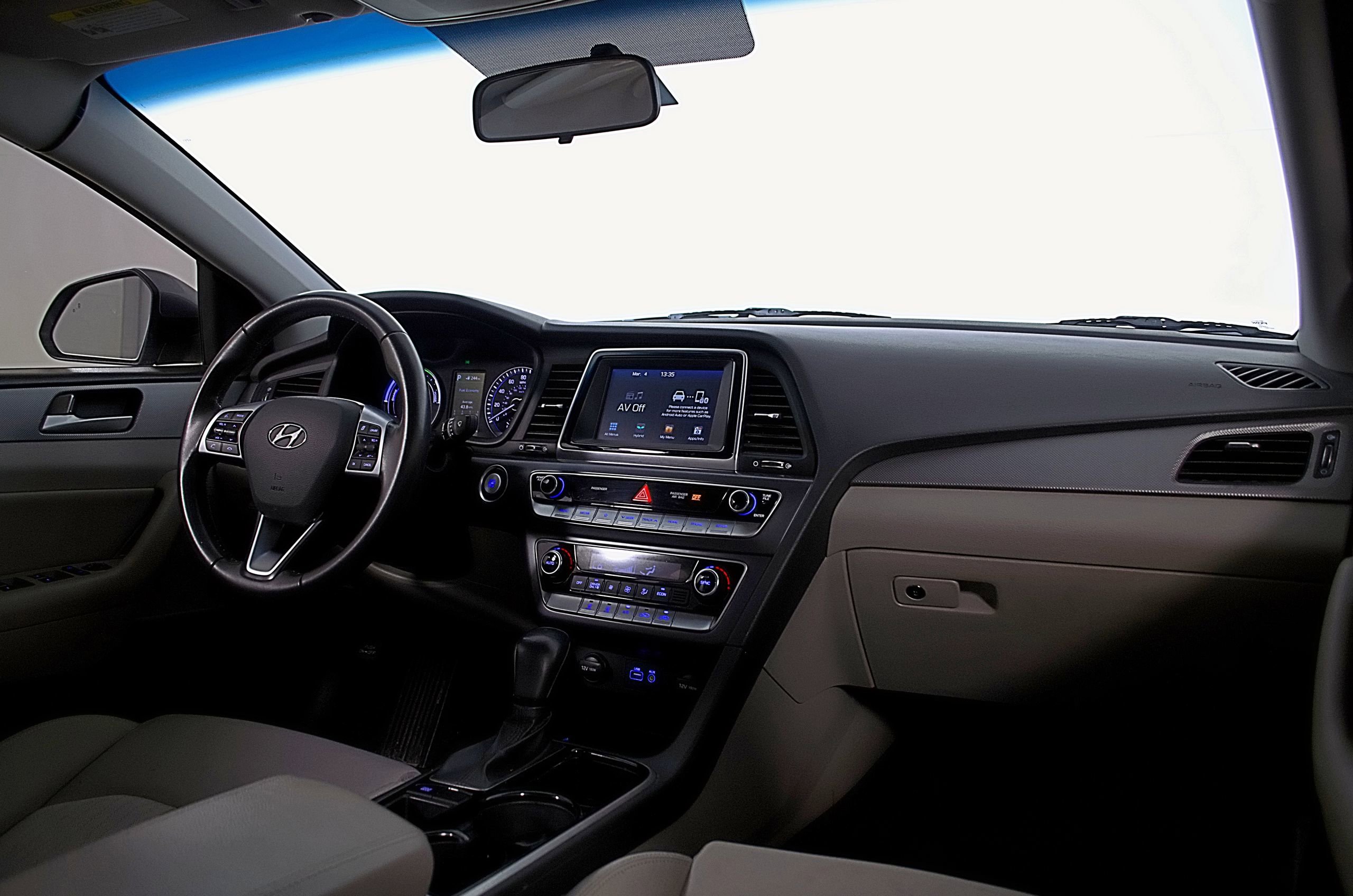 Used 2018 Hyundai Sonata SE image 14