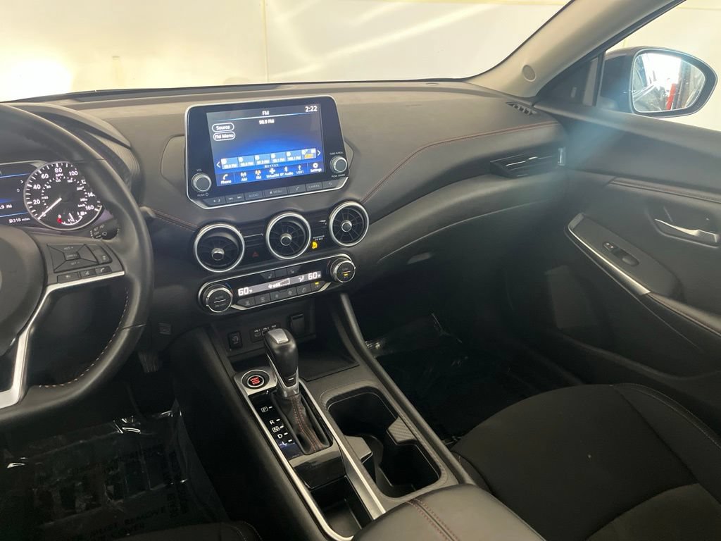 Used 2025 Nissan Sentra SR FWD image 33