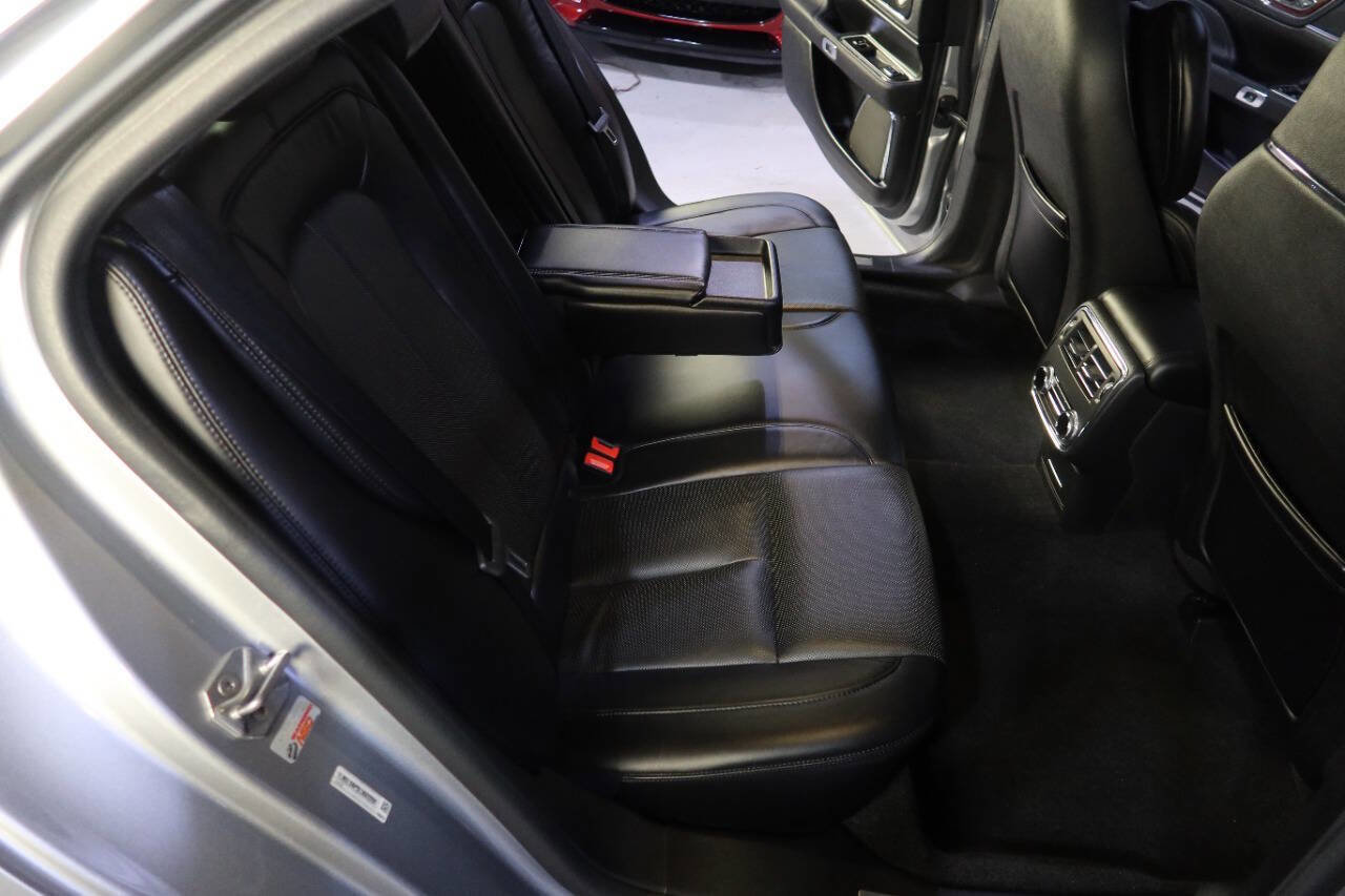 Used 2020 Lincoln Continental Reserve image 15