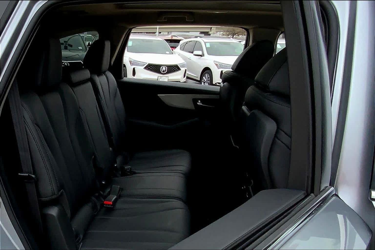Used 2024 Acura MDX FWD image 19