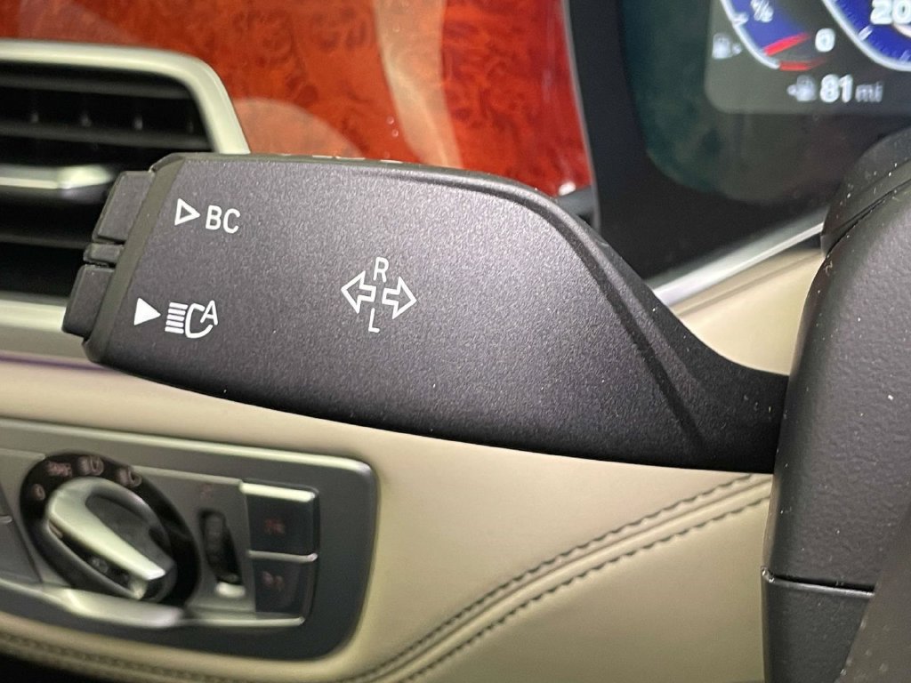 Used 2020 BMW ALPINA B7 xDrive w/ Luxury Rear Seating Package AWD/4WD image 40
