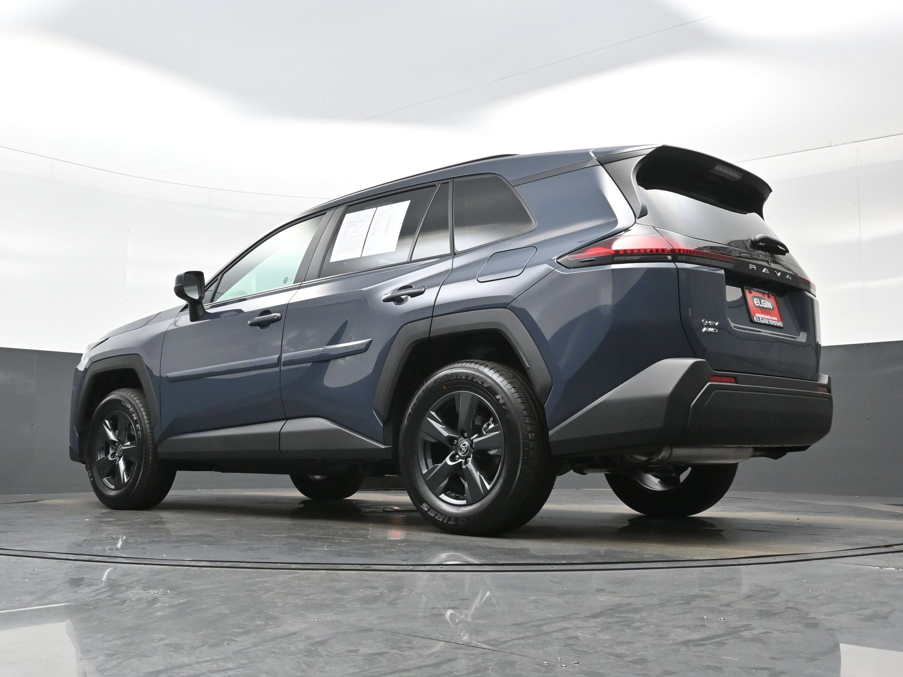 Used 2026 Toyota RAV4 LE AWD/4WD image 30