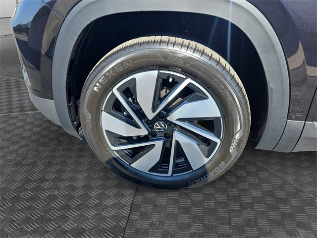 New 2026 Volkswagen Atlas SEL image 9