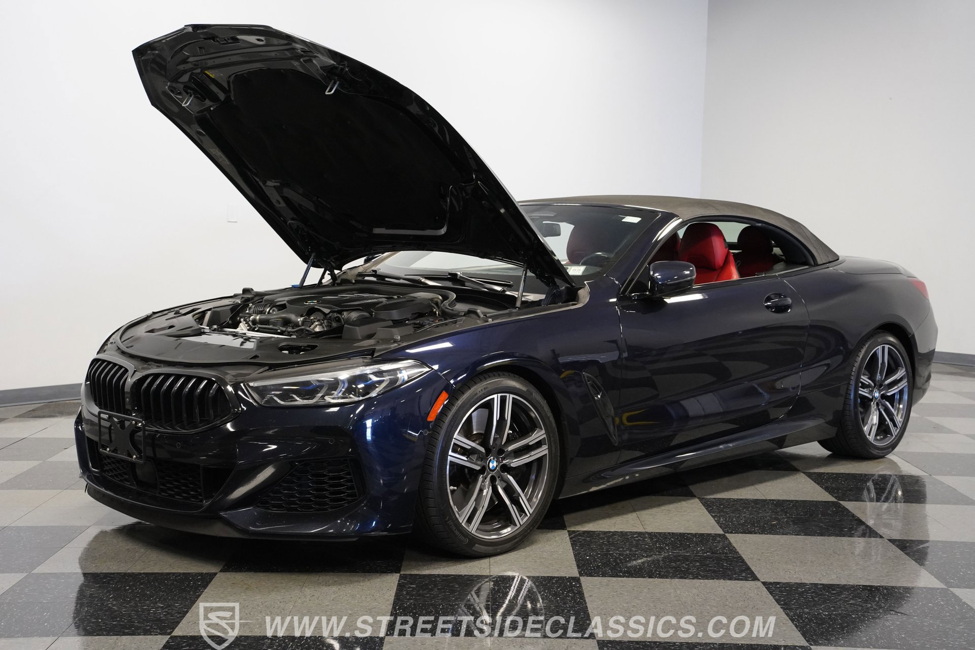 Used 2022 BMW M850i xDrive xDrive Convertible image 31