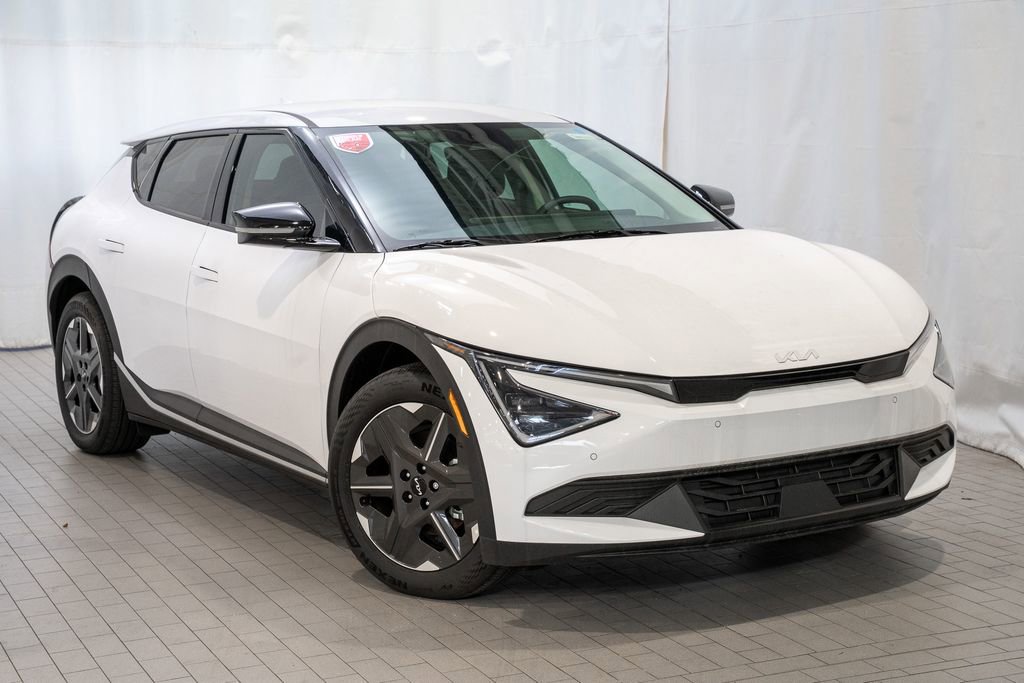 New 2025 Kia EV6 Light image 1