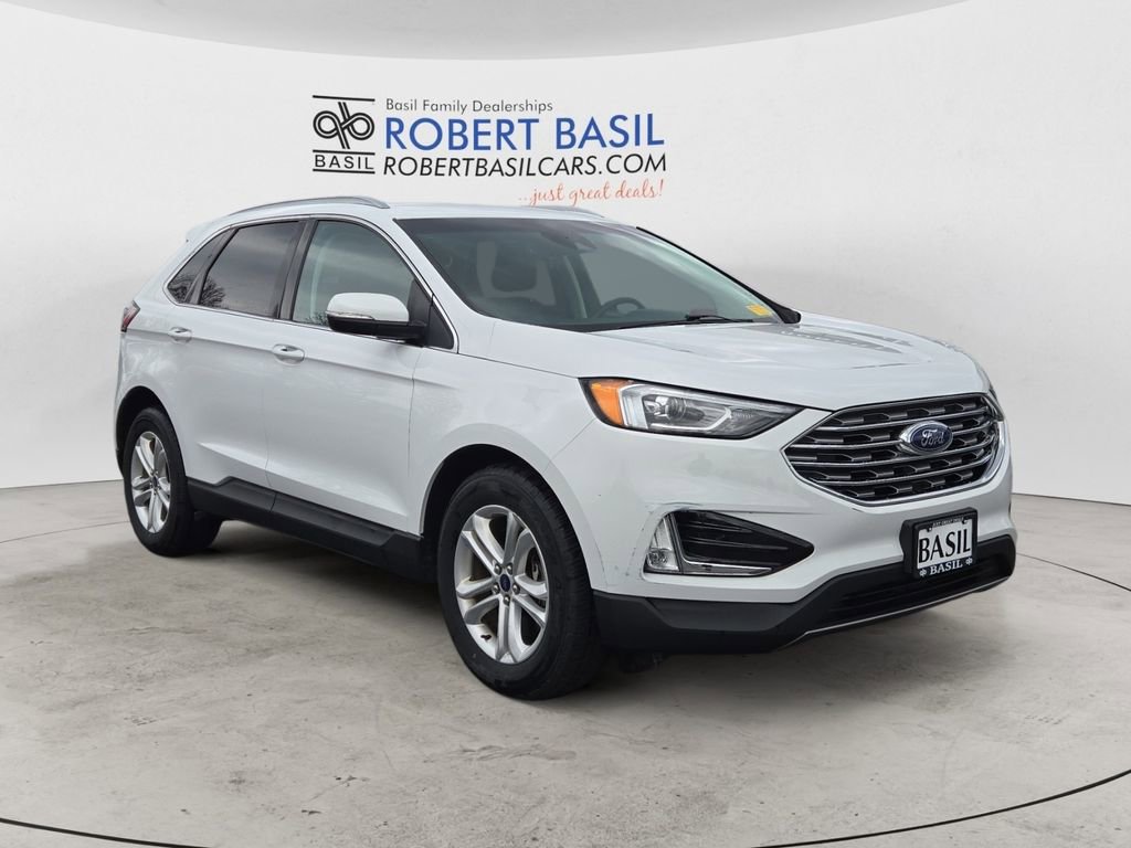 Used 2020 Ford Edge SEL w/ Cold Weather Package image 4