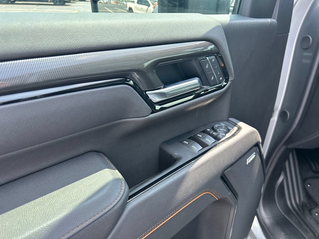 New 2026 GMC Sierra 2500 AT4 w/ AT4 Premium Plus Package AWD/4WD image 17