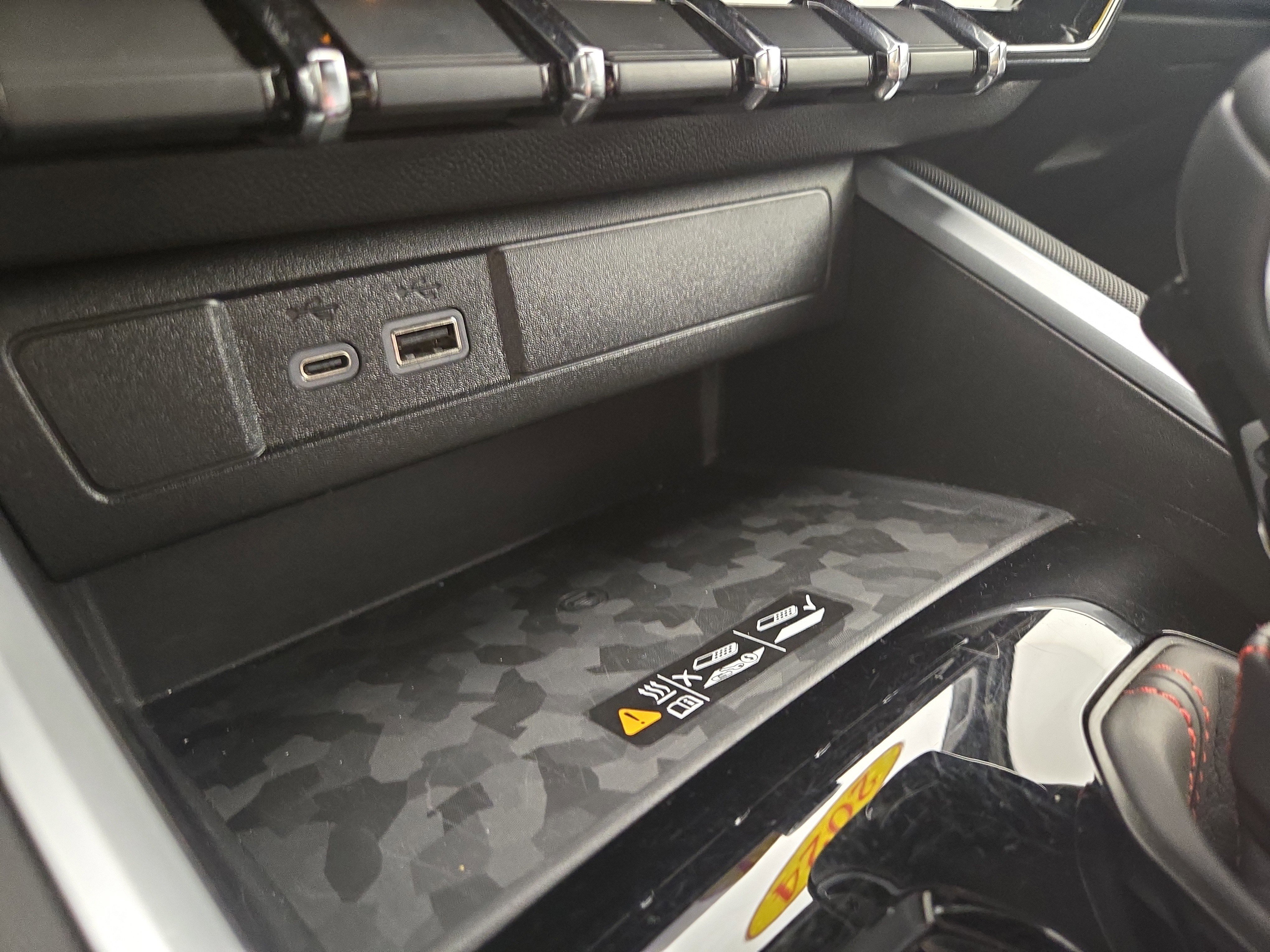 Certified 2024 Chevrolet Colorado Z71 w/ Z71 Convenience Package 2 image 26