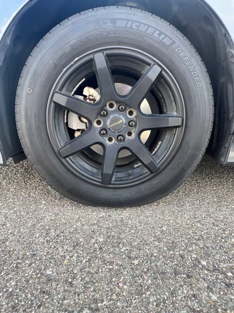 Used 2017 Toyota Prius Four w/ Advanced Technology Package FWD image 35
