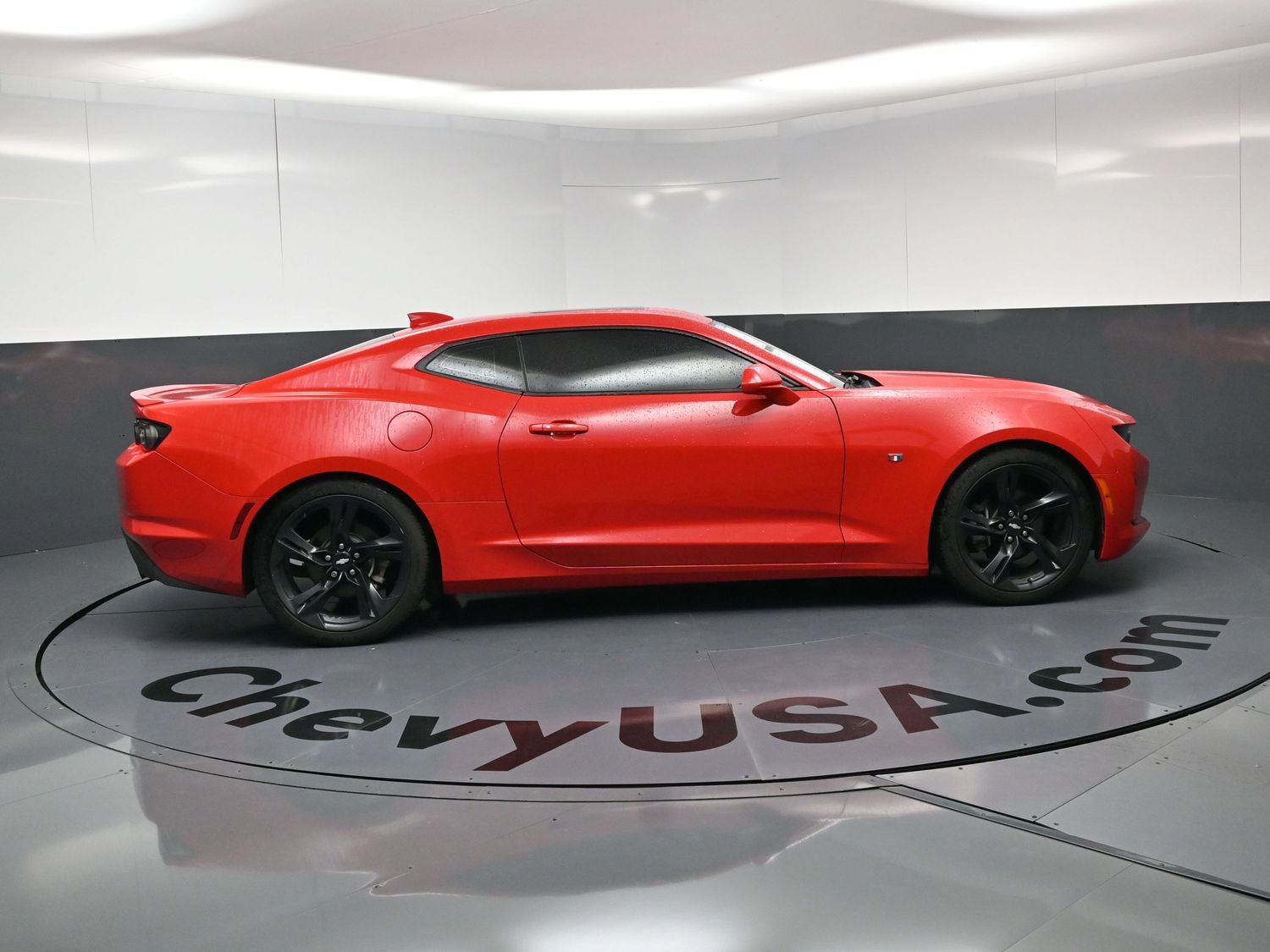 Used 2019 Chevrolet Camaro LT w/ RS Package RWD image 10