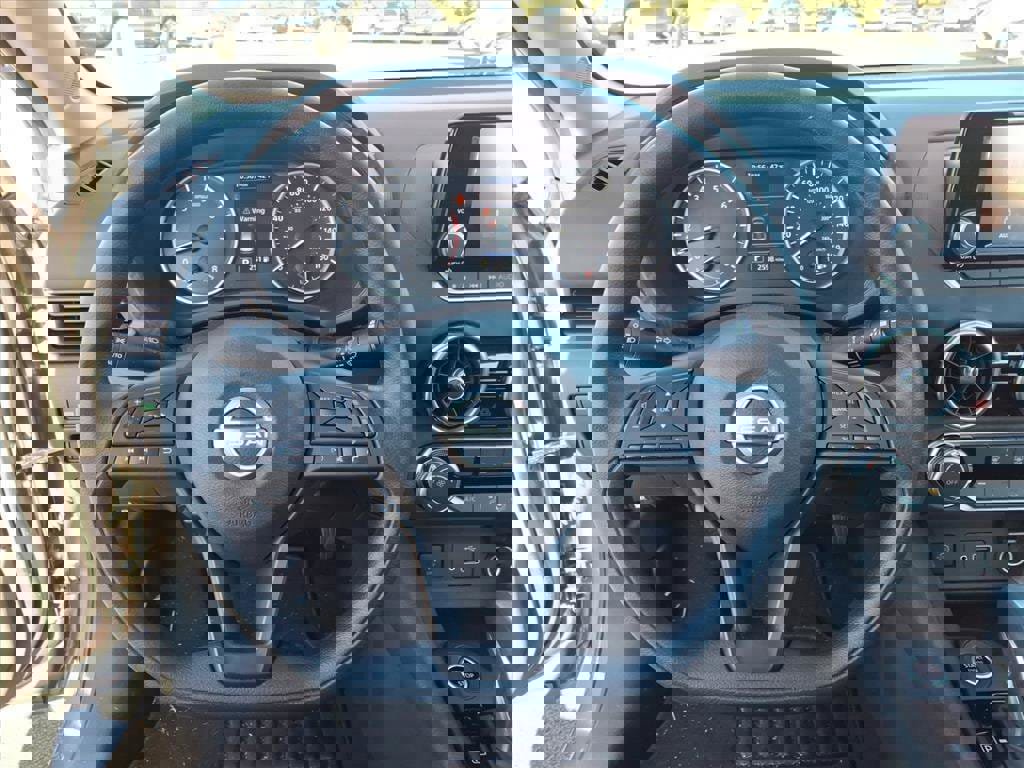 Used 2025 Nissan Sentra S image 20