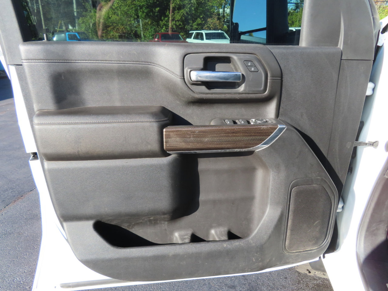 Used 2021 Chevrolet Silverado 2500 LT w/ Z71 Off-Road Package image 23