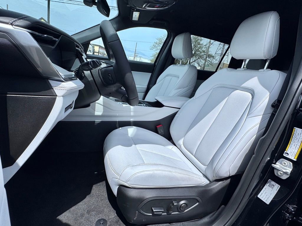 New 2026 Jeep Cherokee Limited AWD/4WD image 13