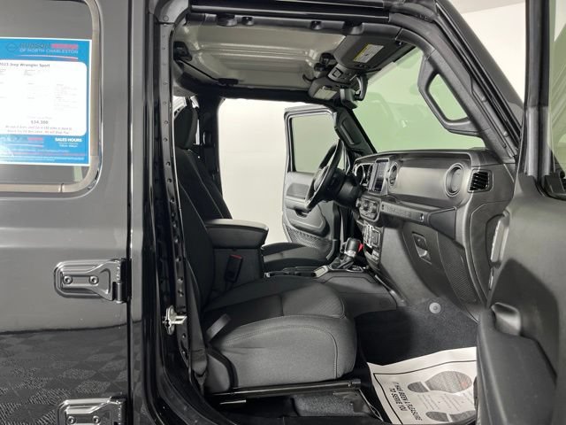 Used 2023 Jeep Wrangler Unlimited Sport AWD/4WD image 35