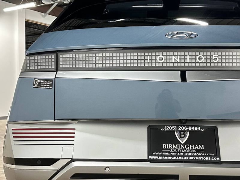 Used 2023 Hyundai Ioniq 5 Limited image 17