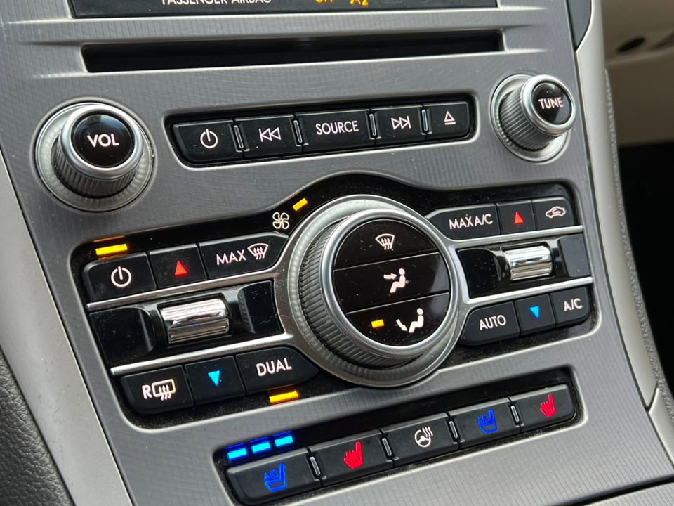 Used 2020 Lincoln MKZ Reserve w/ Monochromatic Package AWD/4WD image 24