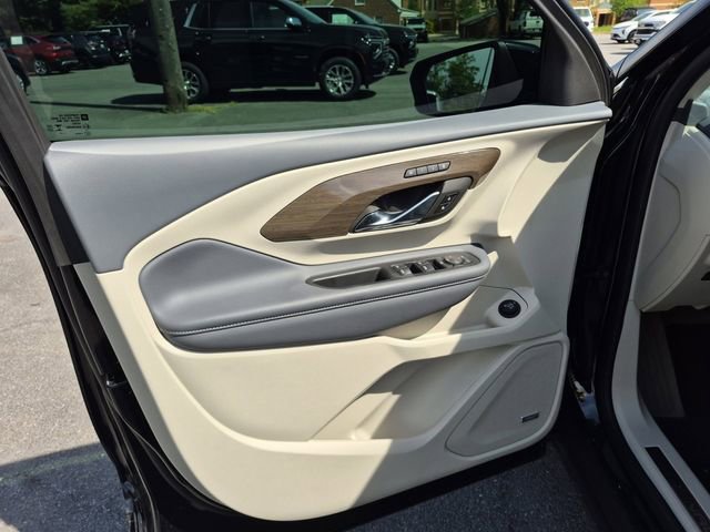 Used 2023 GMC Terrain Denali w/ Denali Premium Package image 11