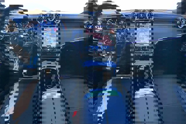 Certified 2025 Mercedes-Benz GLC 300 4MATIC image 10