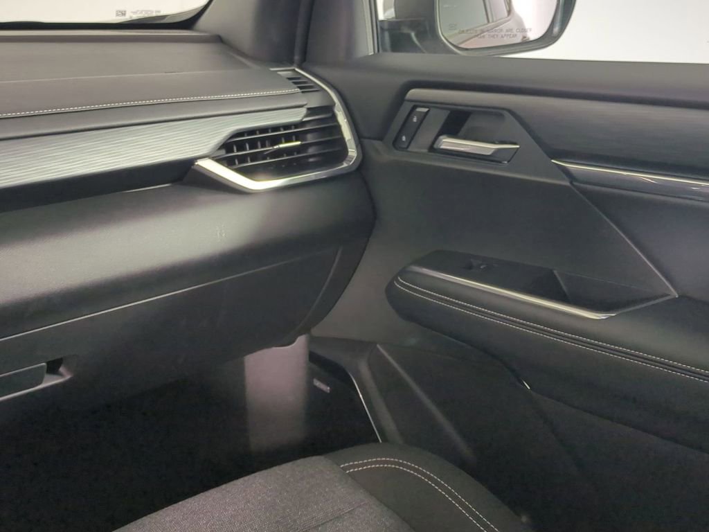 Used 2026 GMC Acadia Elevation image 21