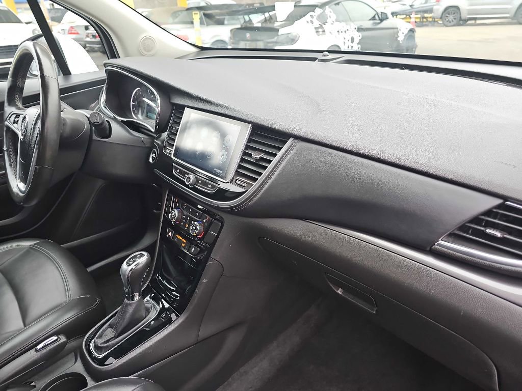 Used 2018 Buick Encore Essence image 54