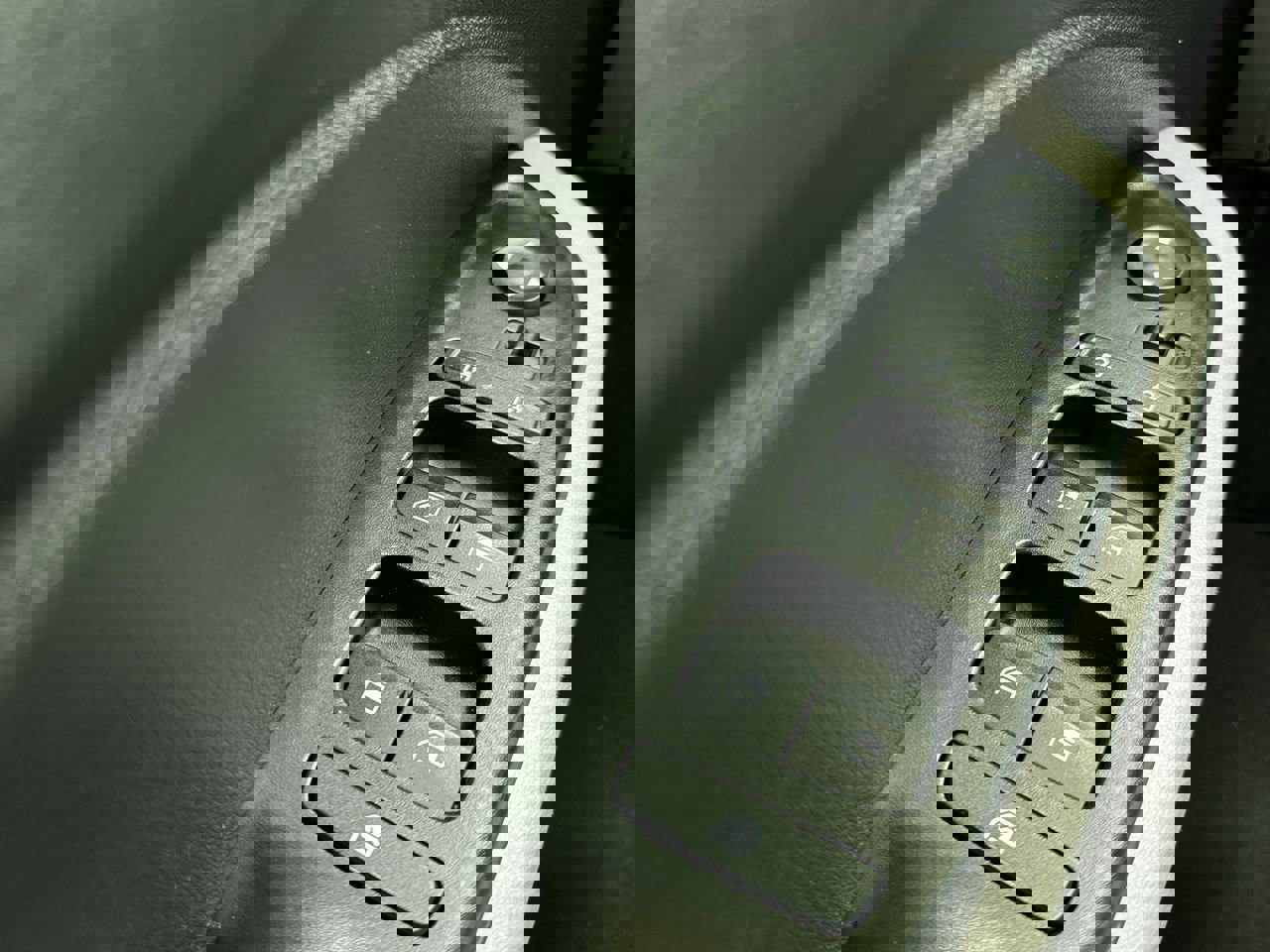 Used 2021 Hyundai Venue SEL image 12