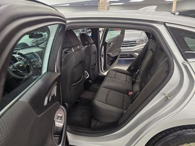 Used 2016 Chevrolet Malibu LT image 29