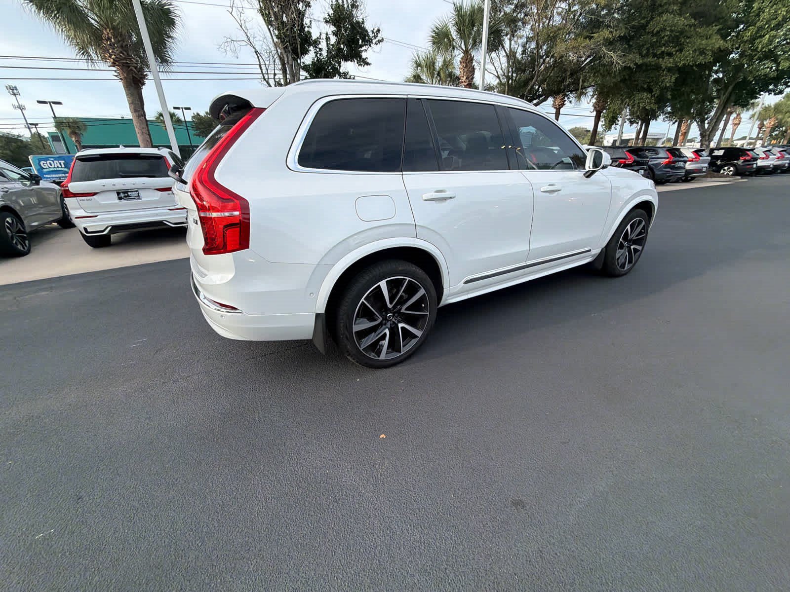 Certified 2023 Volvo XC90 B6 Plus w/ Protection Package Premier AWD/4WD image 18