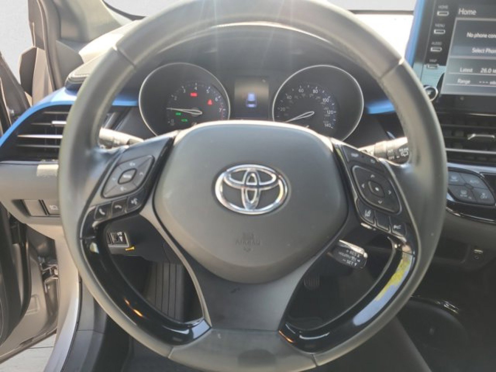 Used 2019 Toyota C-HR XLE image 15