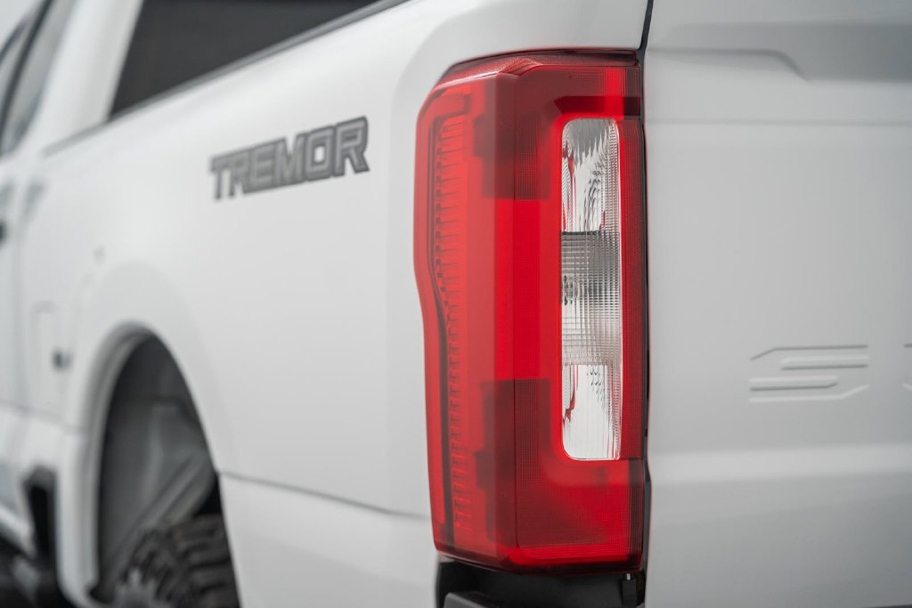 Used 2026 Ford F250 XLT w/ Tremor Off-Road Package AWD/4WD image 8