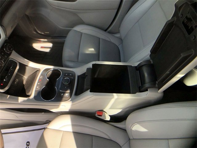 Certified 2021 GMC Acadia SLT w/ Preferred Package image 29