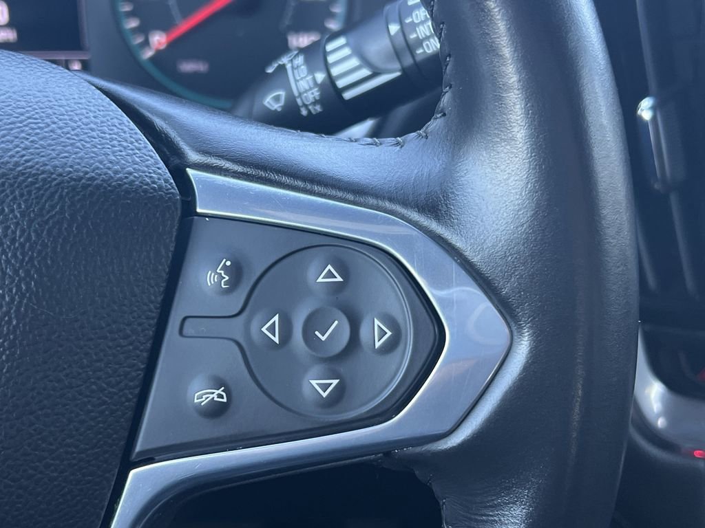 Used 2022 Chevrolet Traverse LT image 10