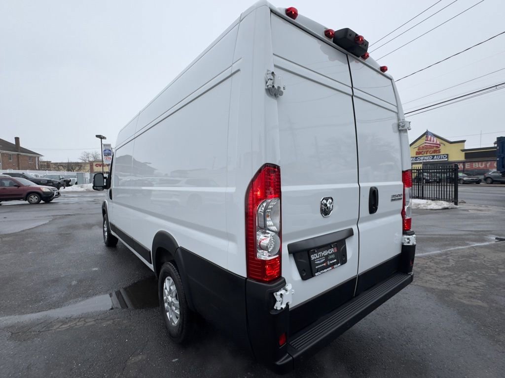 Used 2025 RAM ProMaster 3500 w/ Quick Order Package 22G SLT FWD image 5