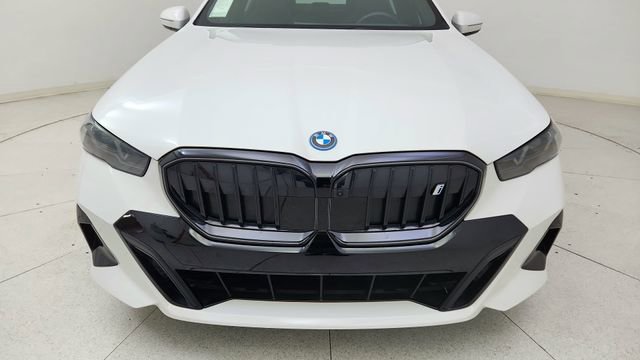 Used 2025 BMW i5 xDrive40 w/ M Sport Package image 8
