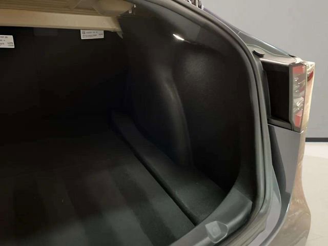 Used 2023 Tesla Model 3 Standard Range image 16