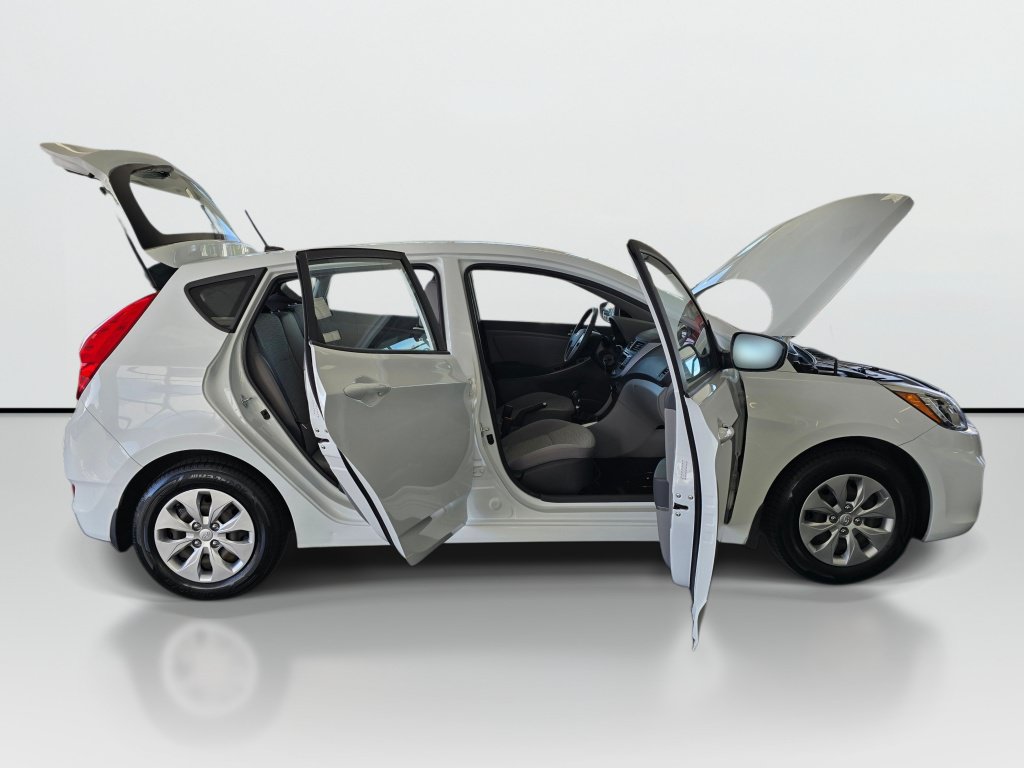 Used 2016 Hyundai Accent SE FWD image 9