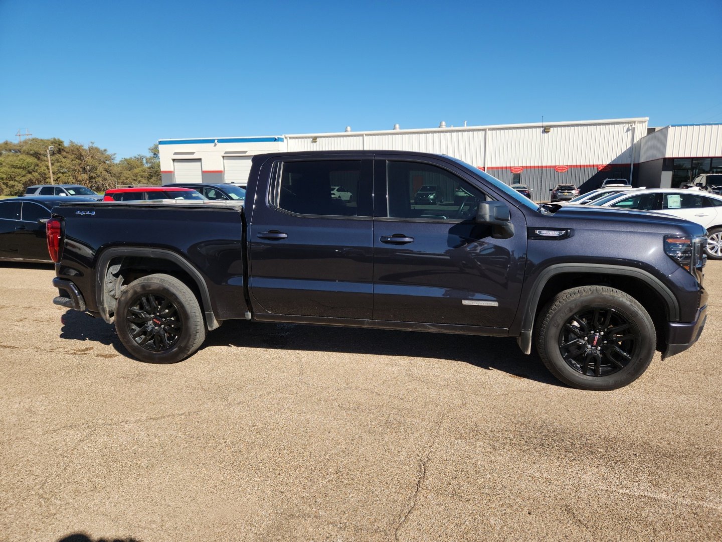 Used 2024 GMC Sierra 1500 Elevation image 5
