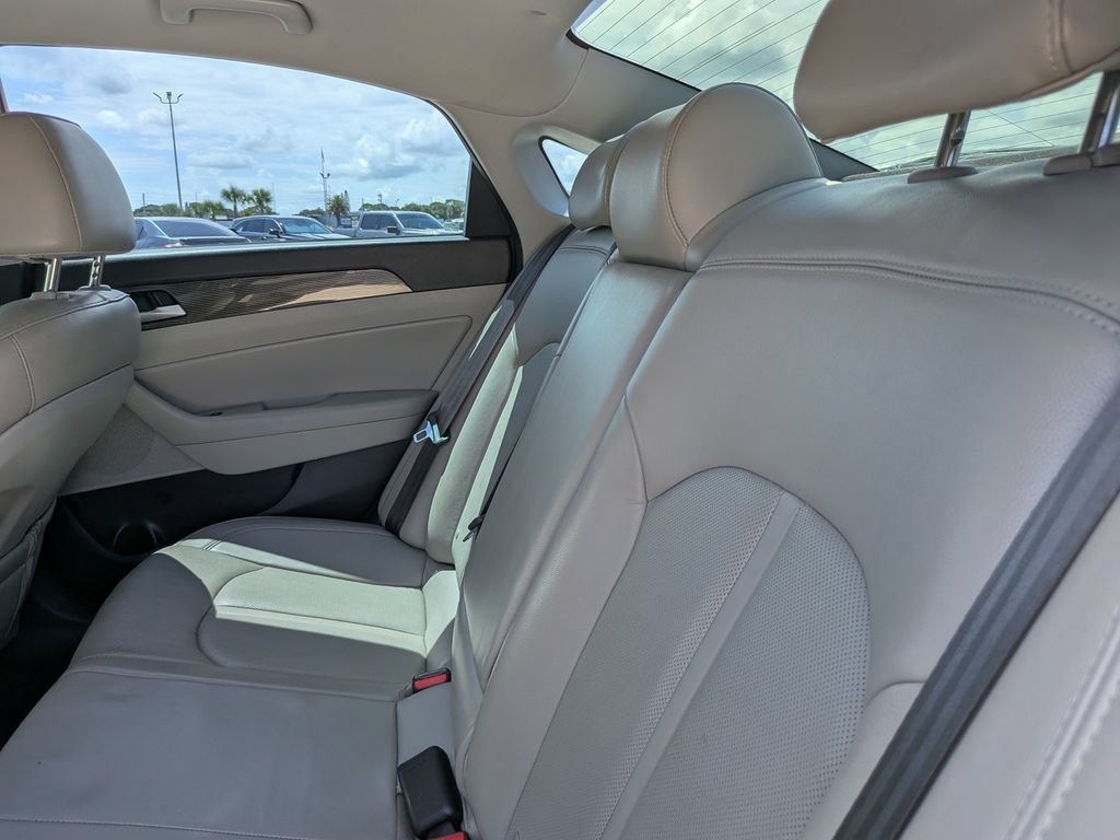 Used 2019 Hyundai Sonata Limited FWD image 16