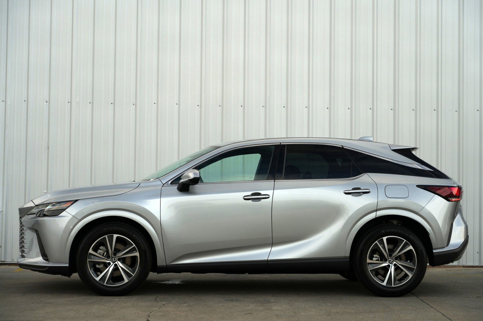 Used 2025 Lexus RX 350 FWD image 9