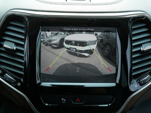Used 2020 Jeep Cherokee Limited AWD/4WD image 29