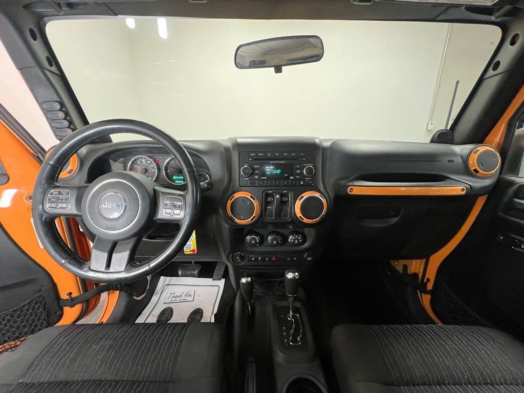 Used 2012 Jeep Wrangler Rubicon w/ Dual Top Group image 9