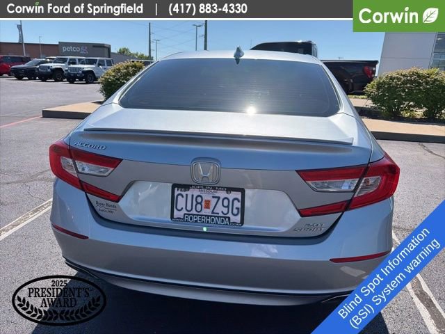 Used 2018 Honda Accord Sport image 6