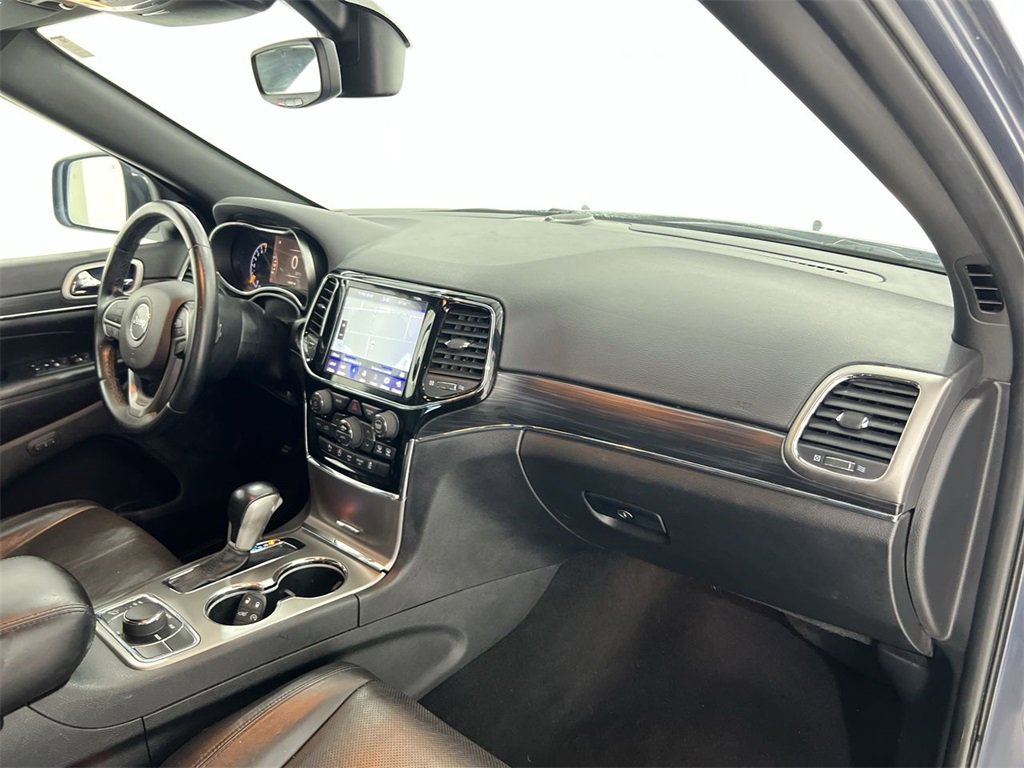 Used 2020 Jeep Grand Cherokee Limited w/ Luxury Group II image 27